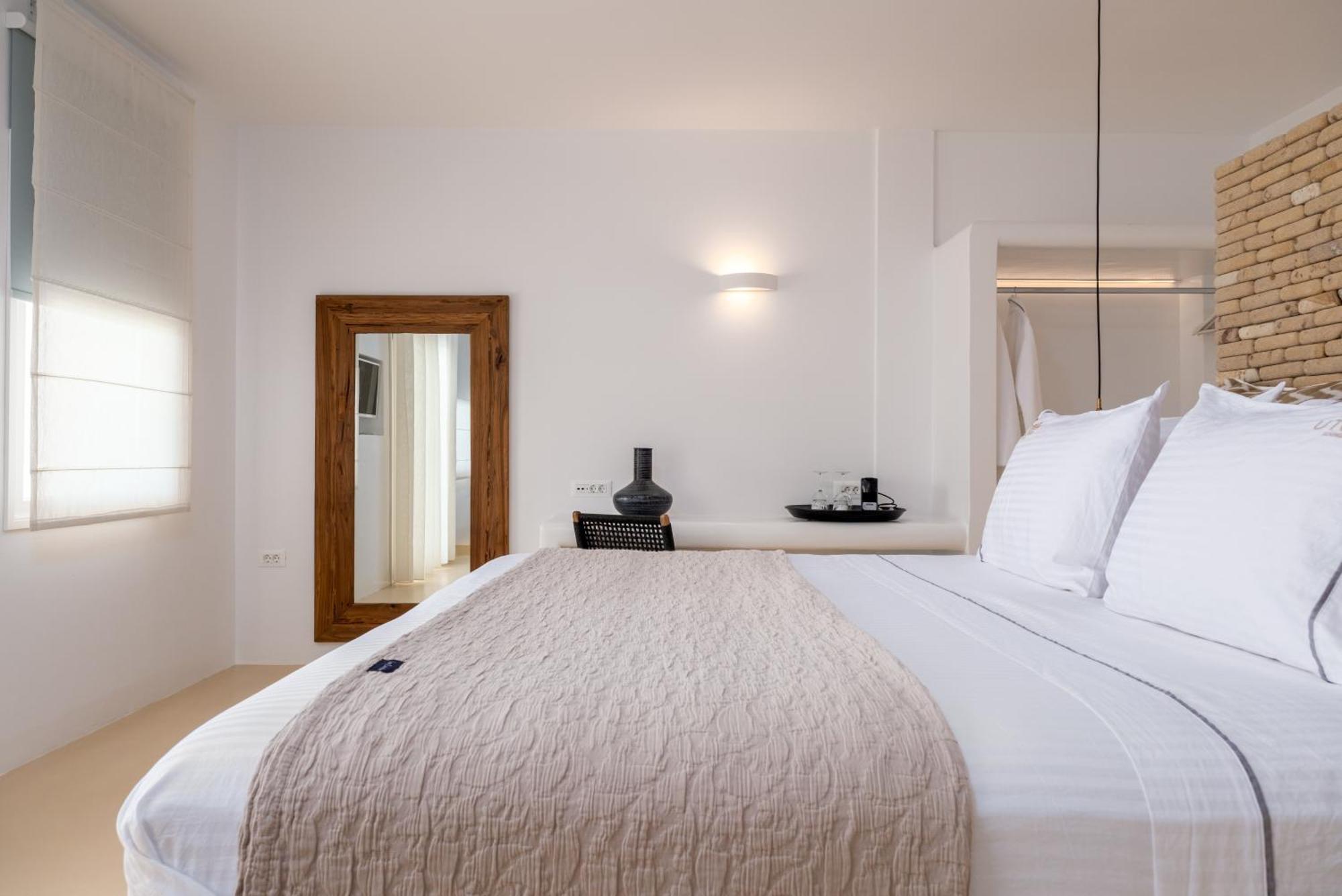 Utopia Suites By Anna Platanou Agia Irini  エクステリア 写真